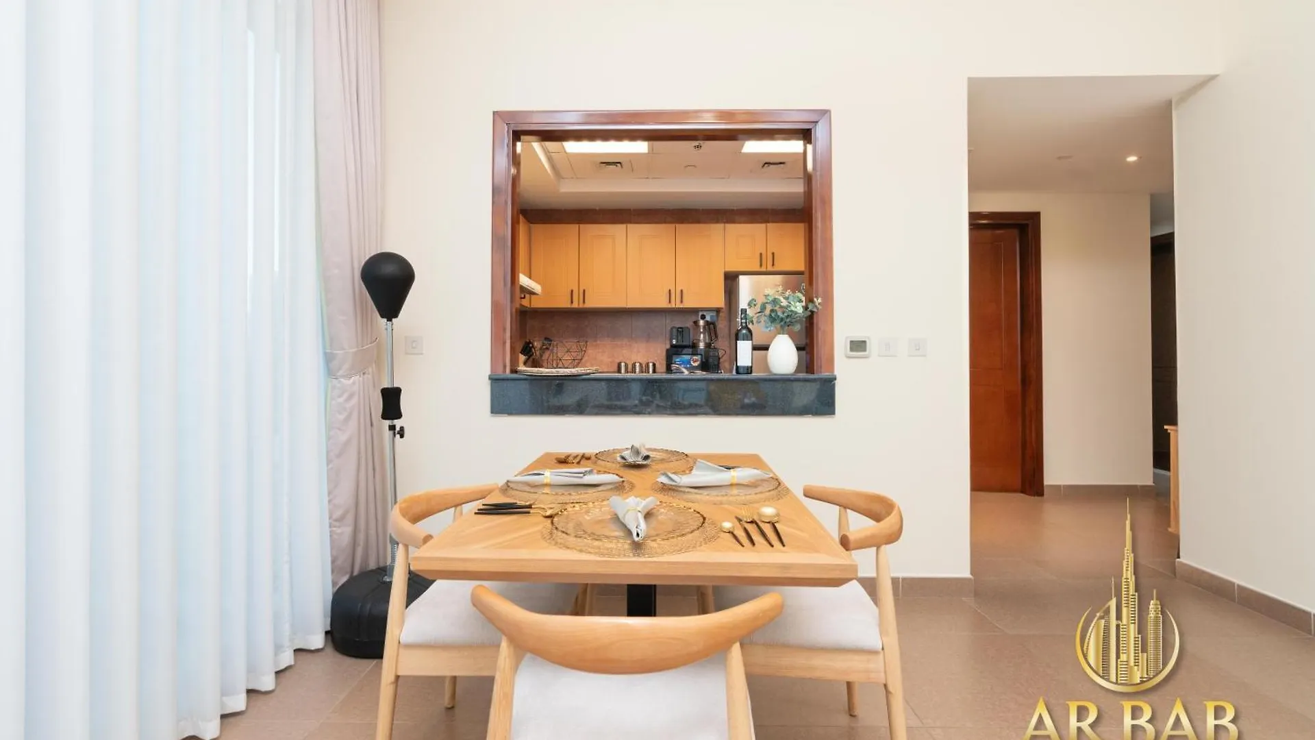 Hamilton Residence - Premium 1Br Best Canal View - Business Bay Dubai