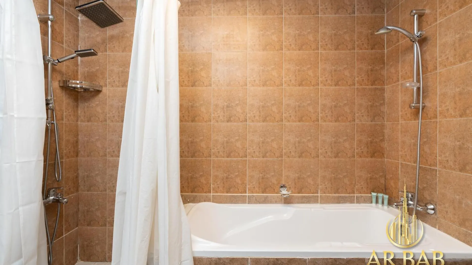 Hamilton Residence - Premium 1Br Best Canal View - Business Bay Apartment